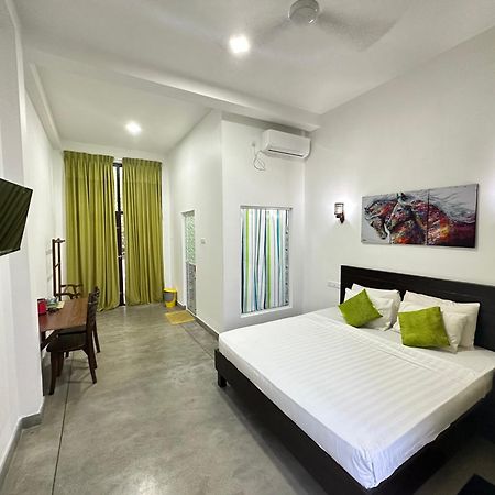 Jayaa Beach Talpe Exterior photo