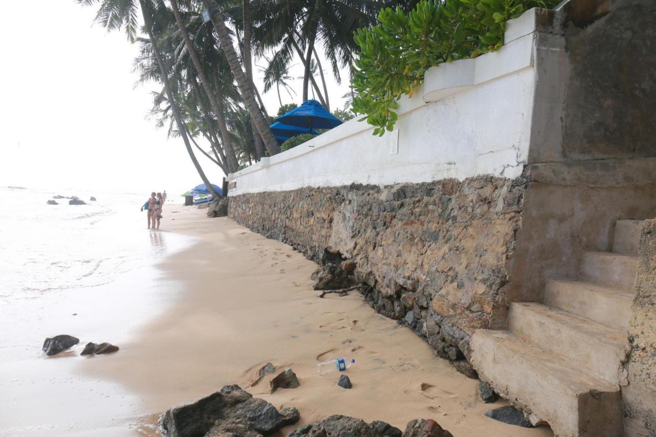 Jayaa Beach Talpe Exterior photo