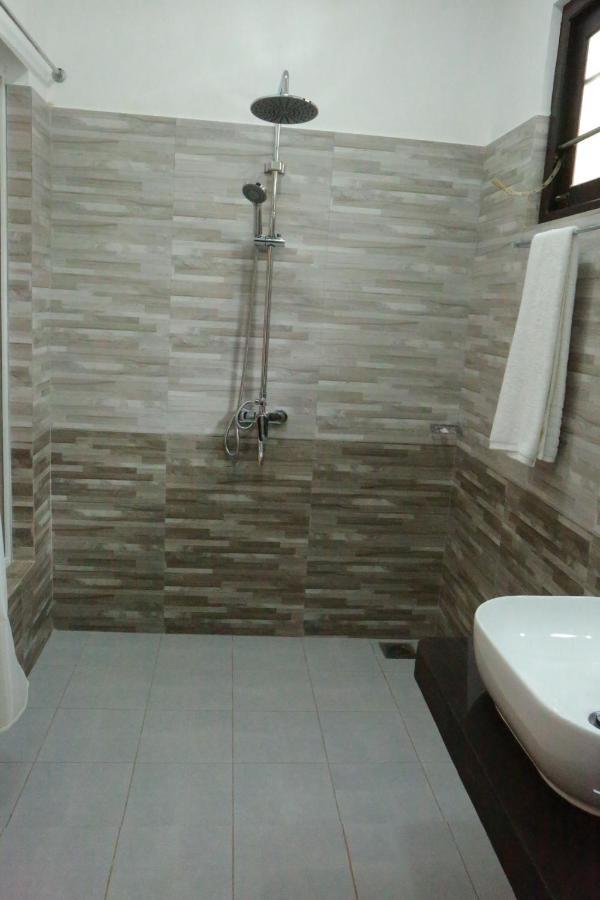 Jayaa Beach Talpe Exterior photo