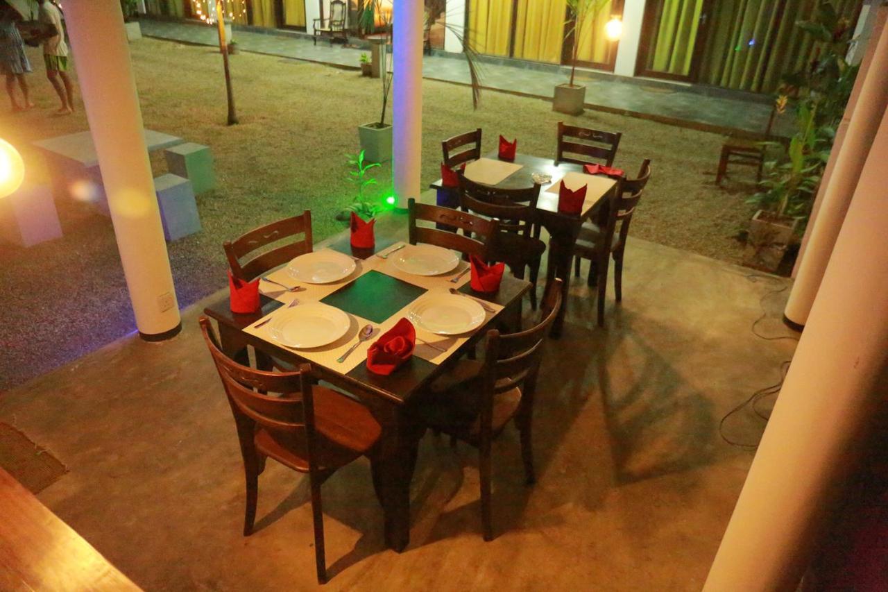 Jayaa Beach Talpe Exterior photo